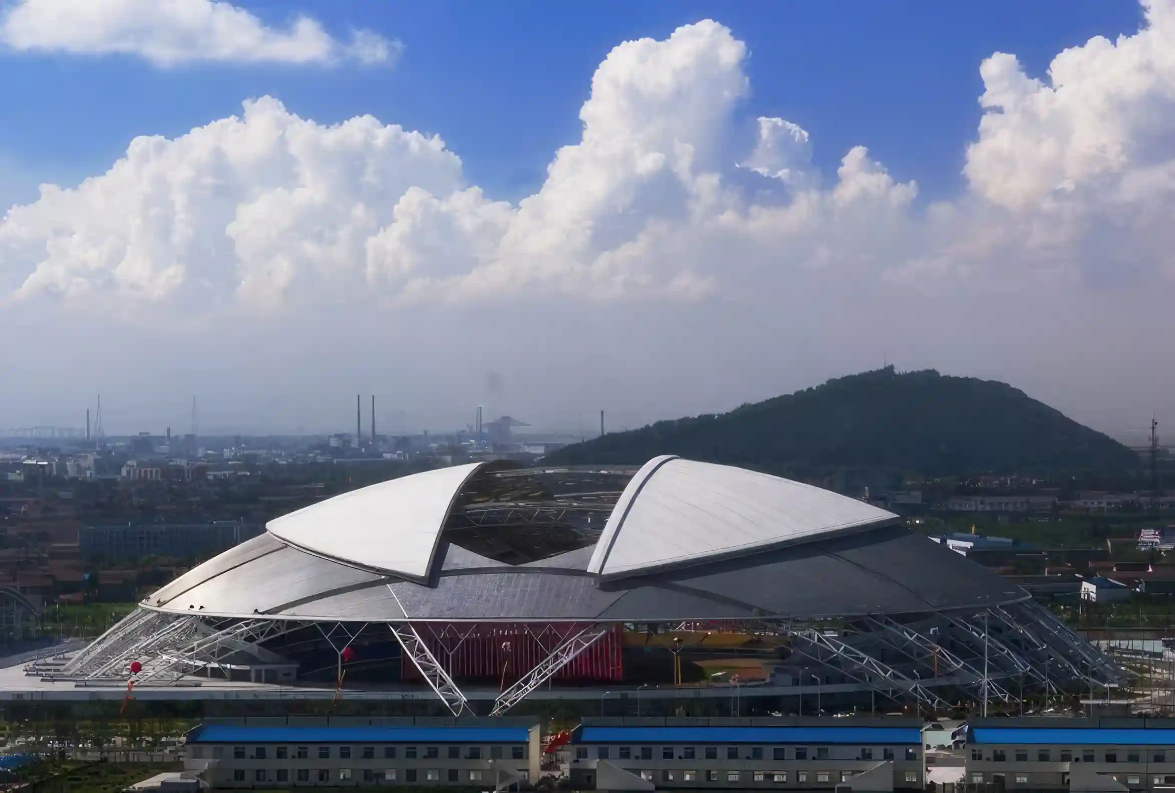 سقف متحرک Nantong Stadium