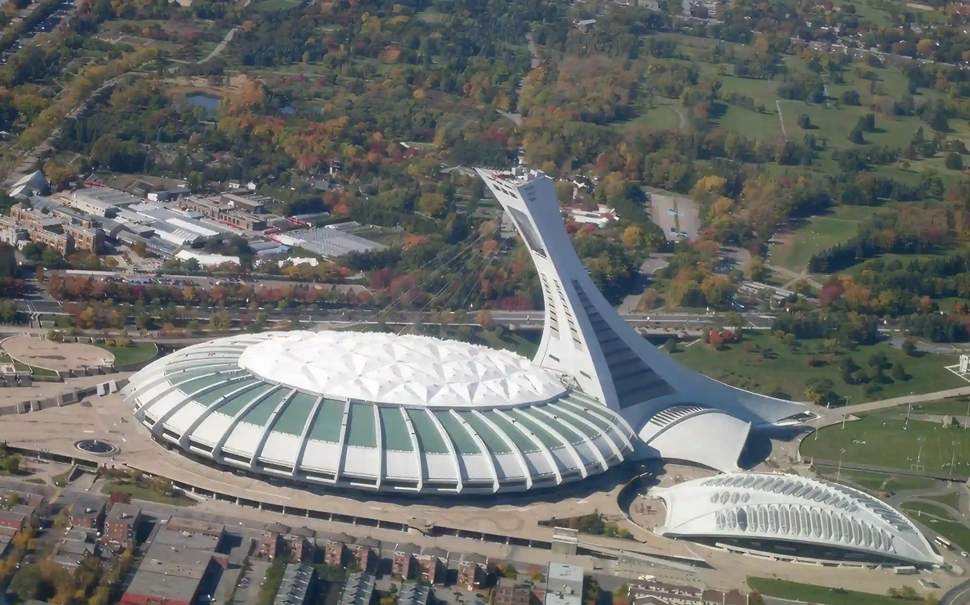 سقف متحرک Olympic Stadium Montreal