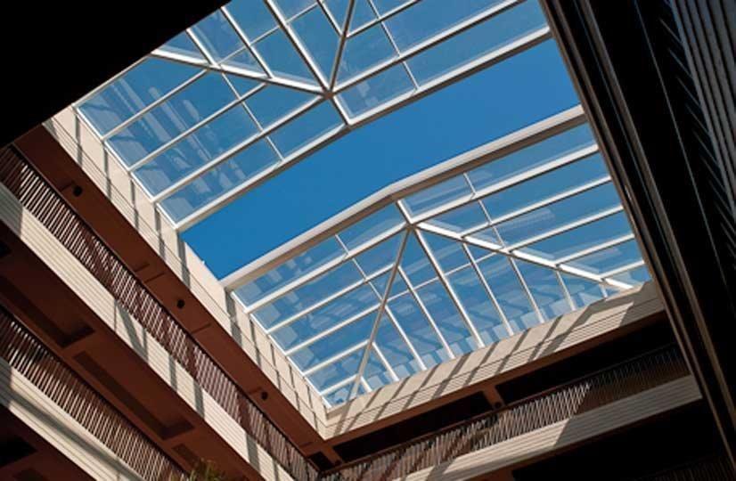 سقف متحرک مقاوم شیشه ای